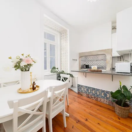 Apartment Luxury Wac At Your Doorstep Lisbon