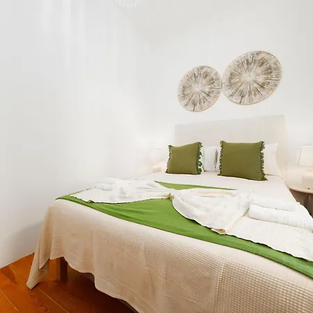 Apartment Luxury Wac At Your Doorstep Lisbon